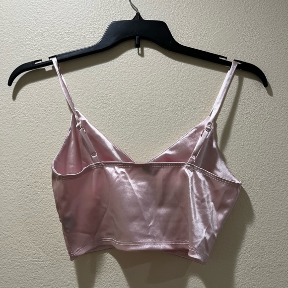 Tilly’s pink cropped cami - Picture 2 of 2
